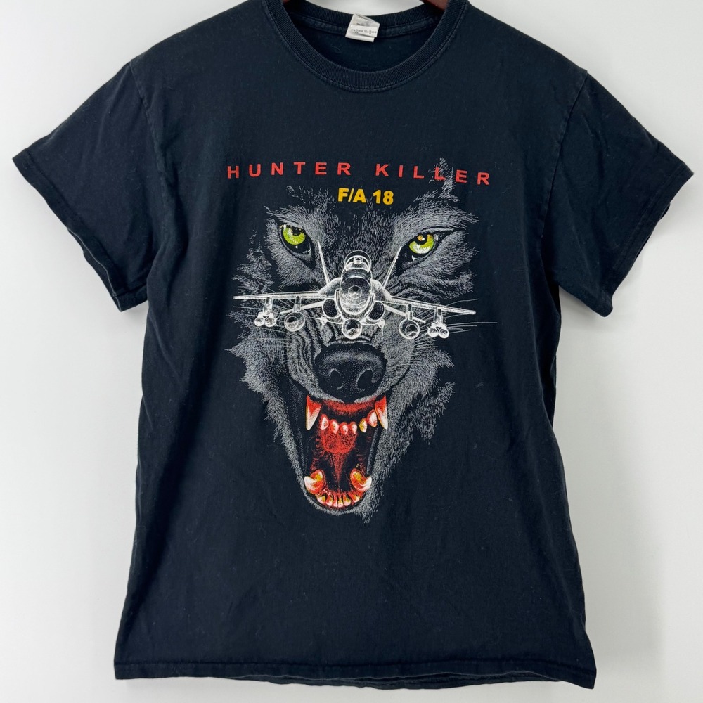 Black Gildan F/A-18 Hunter Killer Wolf Fighter Jet Graphic T-Shirt Mens Medium